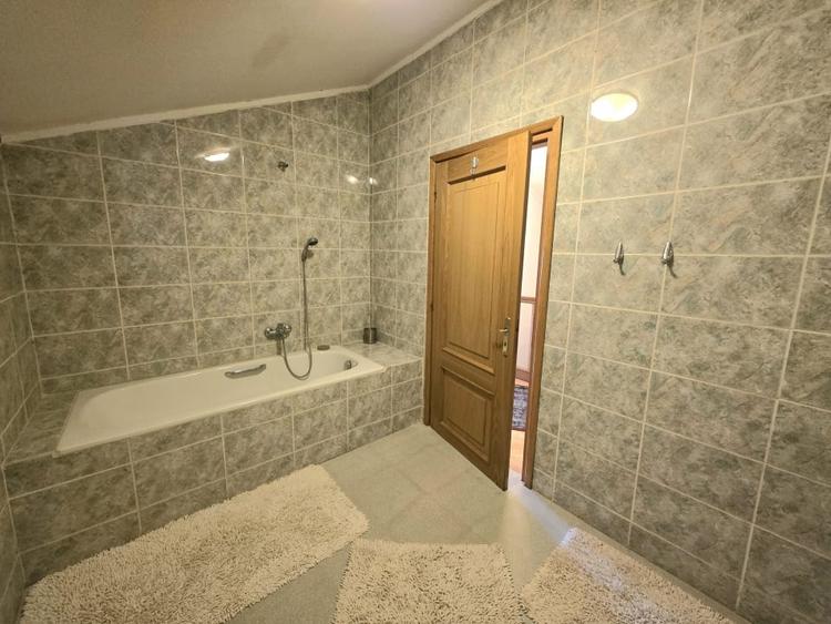 Vila deosebita de vanzare in Otopeni langa ''Ana Aslan'' - arhitectura germana - 64