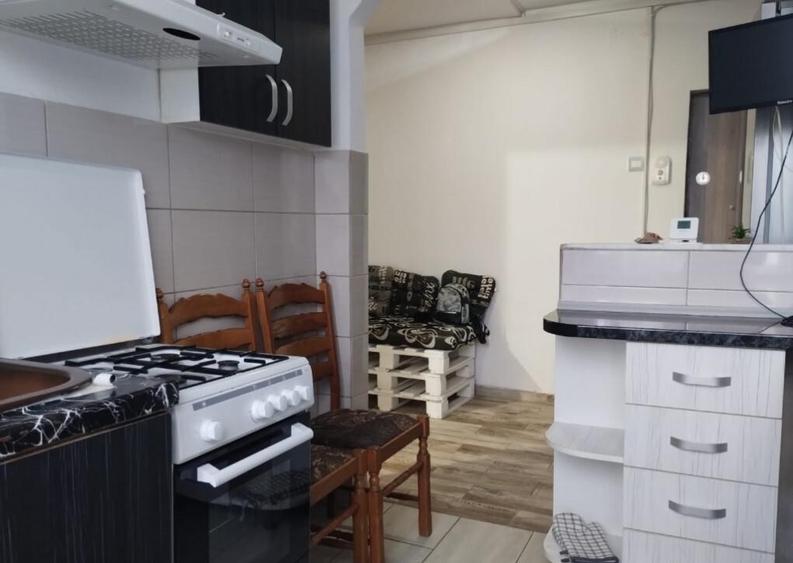 Apartament 2 camere in Deva, zona ultracentrala Bd 1 Decembrie, et 1 - 4