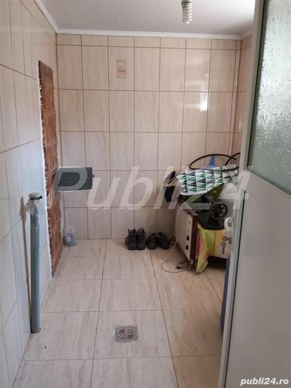 Casa de vanzare la 20 de km.de Pite?ti. - 7