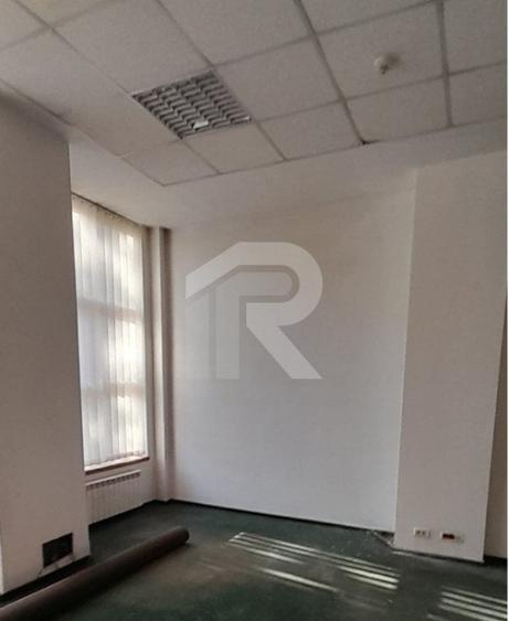 Vand Spatiu pe bd. Unirii stradal, spatiu pretabil club, bar sau clinica - 18