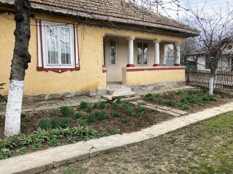 Casa de vanzare - Galdau - 1