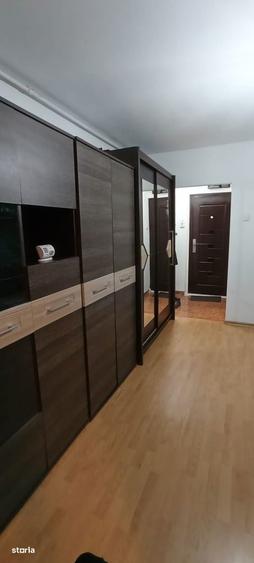 Garsoniera de inchiriat, Tractorul (Coresi) - 10