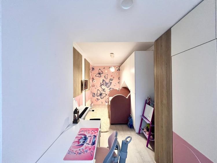 VILA DEOSEBITA / 5 CAMERE / COMPLET MOBILATA SI UTILATA - 26