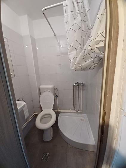 Titan 1 Decembrie 1918 5 min metrou - 6