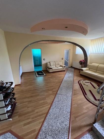 Casă Tăutii de Sus ,la drum principal pozitie excelentă ,462 mp teren - 6