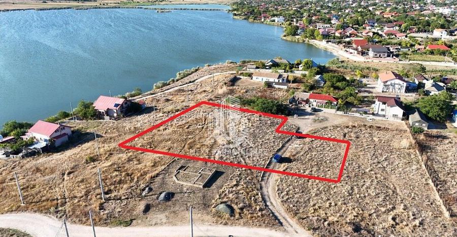 Teren intravilan, Corbu, 2380 mp langa lac