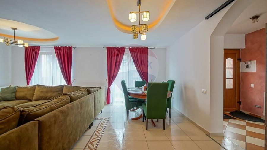 Casă complet mobilată cu garaj și panouri fotovoltaice – Codlea! - 13