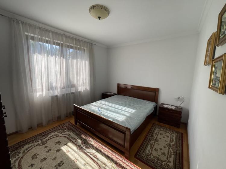 Curtea Domneasca, vila individuala, 6 camere, 3 bai, garaj, mobilata si utilata. - 9