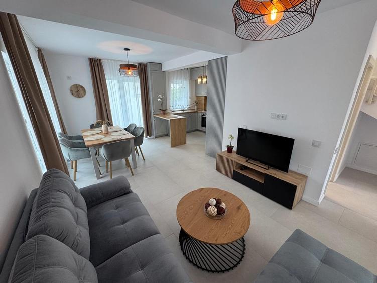 CASA DUPLEX MOBILATA SI UTILATA ZONA CENTRALA STR. PALTINIS NR 52 - 1