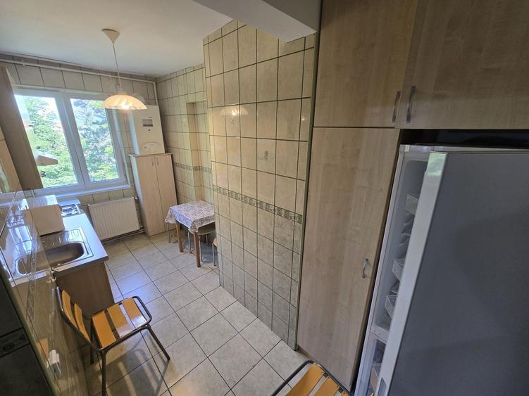 Apartament 2 camere,48 mp, semicentral - 4