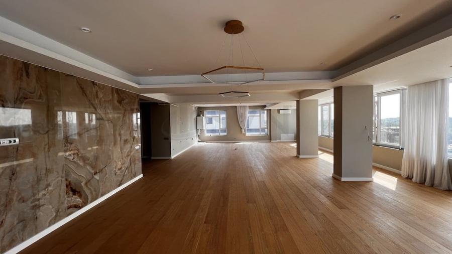 REA1015960 Penthouse spectaculos cu vedere spre lac - 9