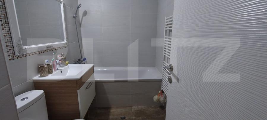 Apartament spațios cu 4 camere, complet mobilat și renovat modern, zonă C.R.Vivu - 10