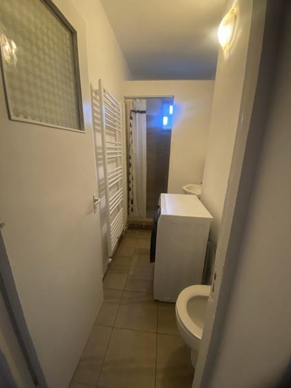 De vanzare ( piata 1 MAI ) apartament - 2