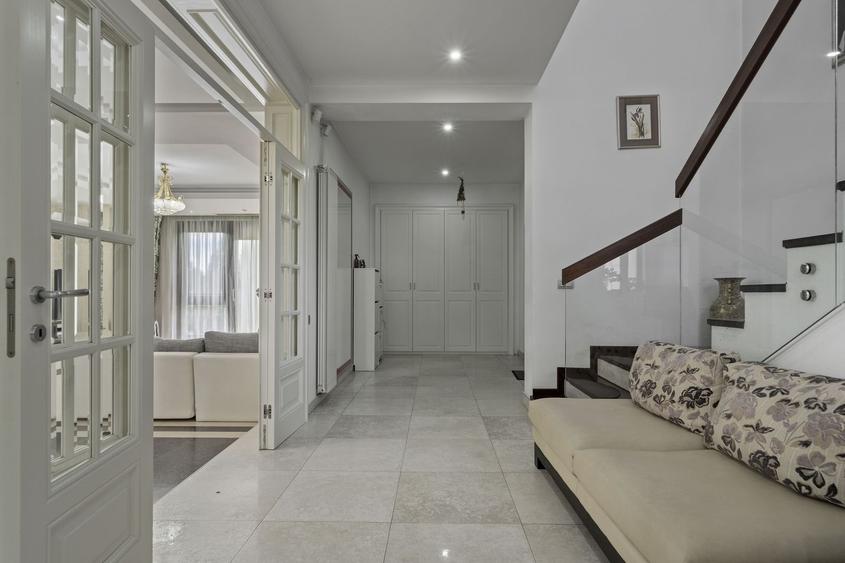 Vila clasică cu piscină și teren generos, într-un cadru verde, zona Băneasa - 8