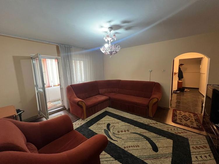 Apartament central mobilat si utilat - 3