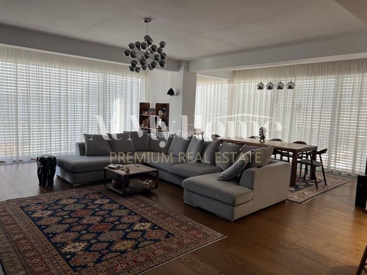 Apartament spatios cu 3 camere, parcare subterana, zona Barbu Vacarescu