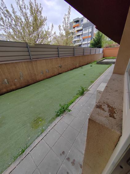 Zona Dristor spatiu birouri / showroom 8 LOCURI PARCARE INCLUSE - 8