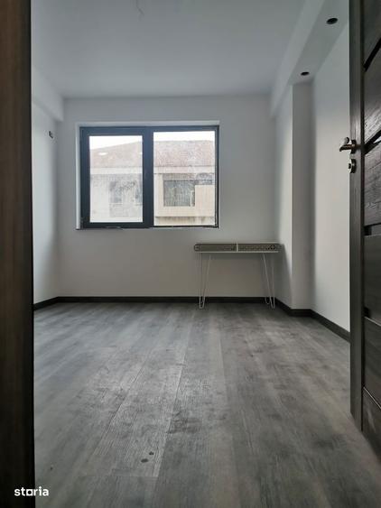 Vand apartament 3 camere cu gradina mare - 2