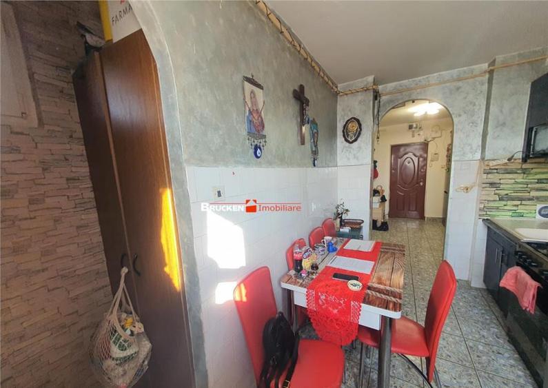 Apartament cu 3 camere de - 14