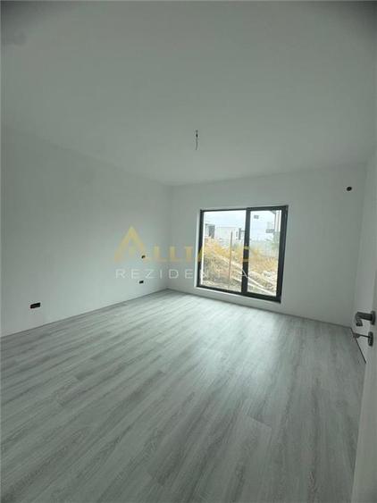 Casa individuala - 3 camere - 2 bai -361 mp teren - 8