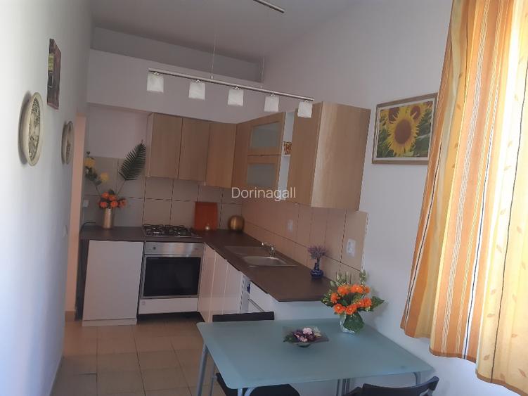 Vand casa in Oradea situata ultracentral in spatele primariei Vand casa in Oradea situata ultracentral in spatele primariei