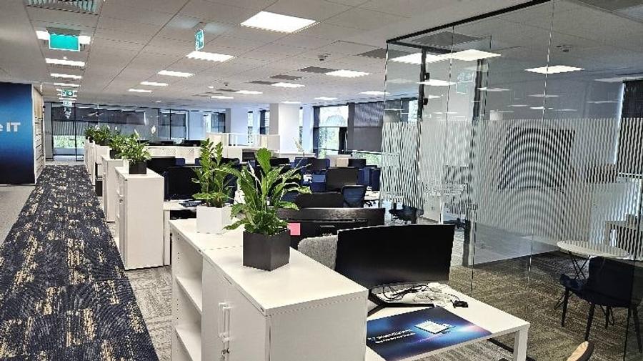 J8 Office Park cladirea A
, Presei Libere, 580 - 7398 mp  0% comision! - 7