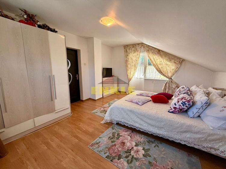 De vanzare casa P+M, zona Tulbureni, constuita in 2020 - 5