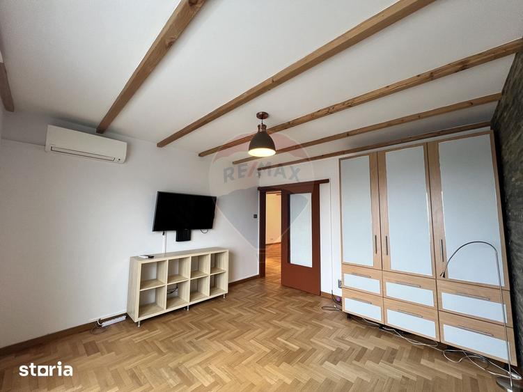 Apartament cu 5 camere în Grigorescu