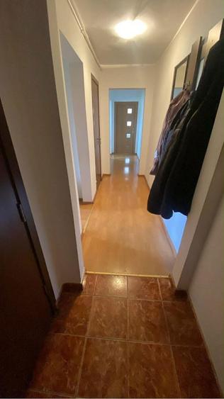 Vand apartament 4 camere , decomandat , - 2