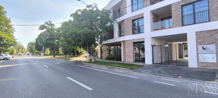 Spatiu comercial premium | De Inchiriat | Bloc verde, Cantemir