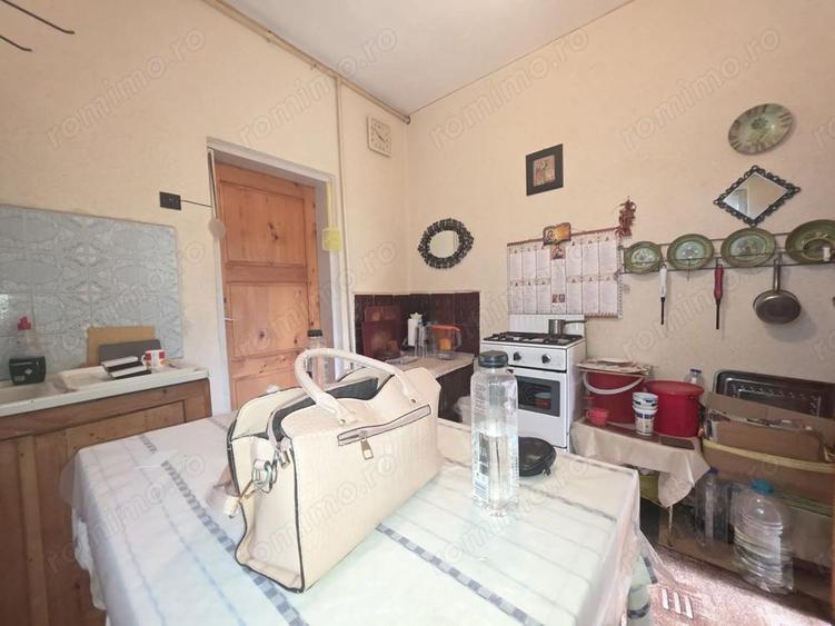 Pretul unui apartament! Casa ta la 5 minute de Targoviste - 8