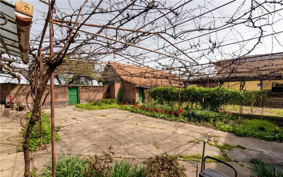 RECO casa cu teren generos in Santion - 5