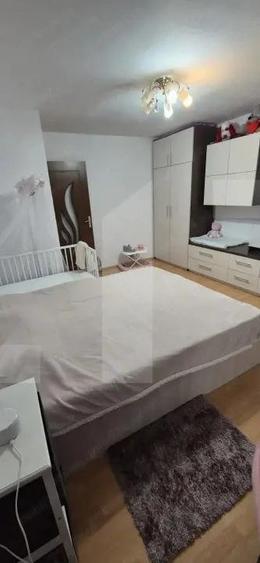 Apartament 2 camere, 49 mp, zona Dambovita - 1