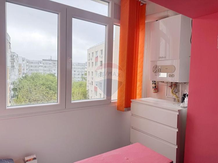 Apartament cu 4 camere de închiriat în zona Berceni - 5