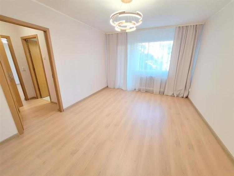 Apartament 3 camere, Renovat 2025, cu 2 balcoane,Bacau - 16
