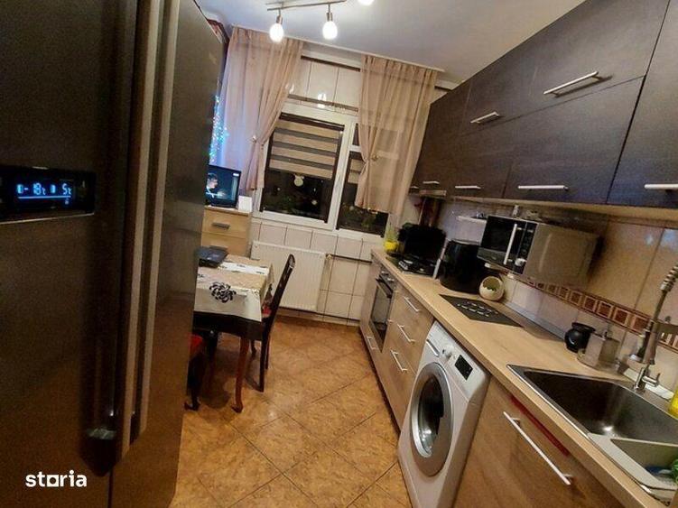 13 Septembrie stradal,1990, 2 bai, boxa, 7/10, contor/proiect centrala - 4