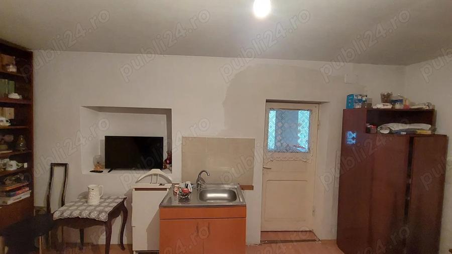 Casa de vanzare intr-o zona linistita in comuna Mociu - 10