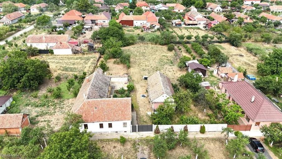 Casa in Loc. Frumuseni, teren 2524mp, fs.36,44 ml - 5