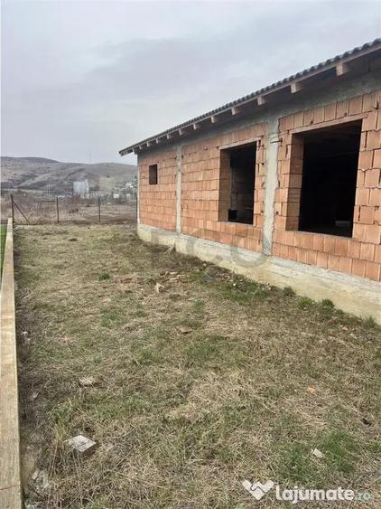 RECO, Casa la rosu, Zona Alesd la super pret! - 8