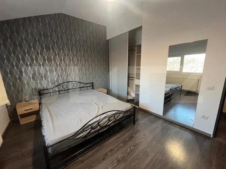 Casa tip triplex in Rediu, cu vedere panoramica si curte proprie, 140.000 euro - 2