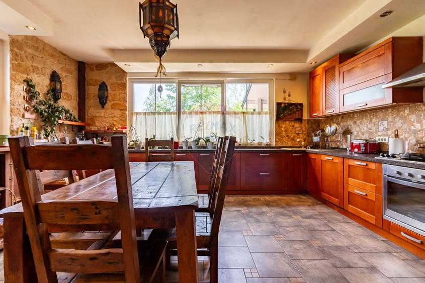 Vila 8 camere si 1.000 mp de teren in Corbeanca - 11