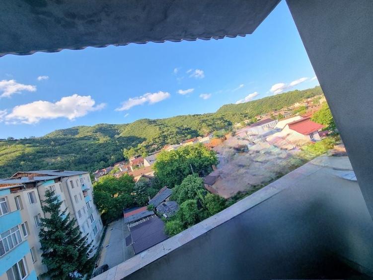 Apartament 4camere +balcon mare vedere spre Magura - 7