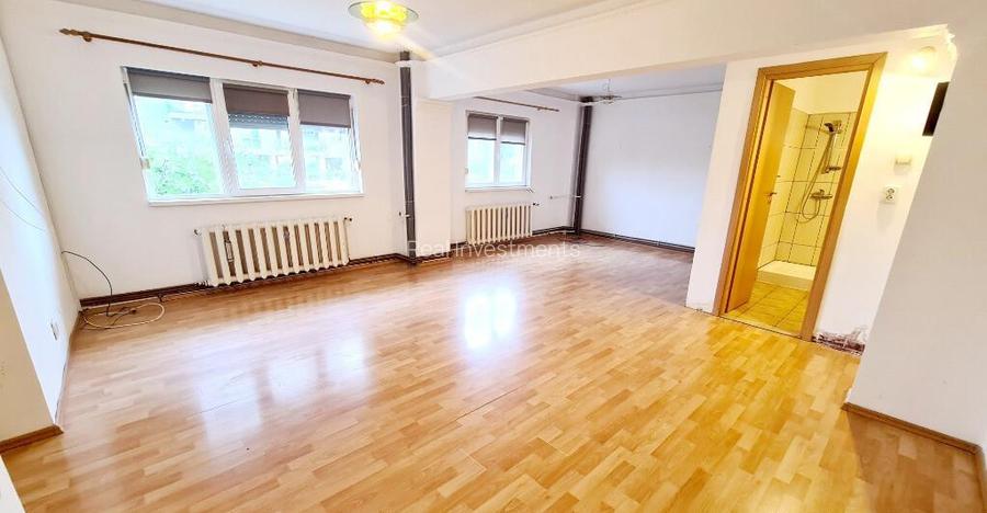 Inchiriez apartament 3 camere nemobilat zona Micalaca - ID : RH-43738 Inchiriez apartament 3 camere nemobilat zona Micalaca - ID : RH-43738