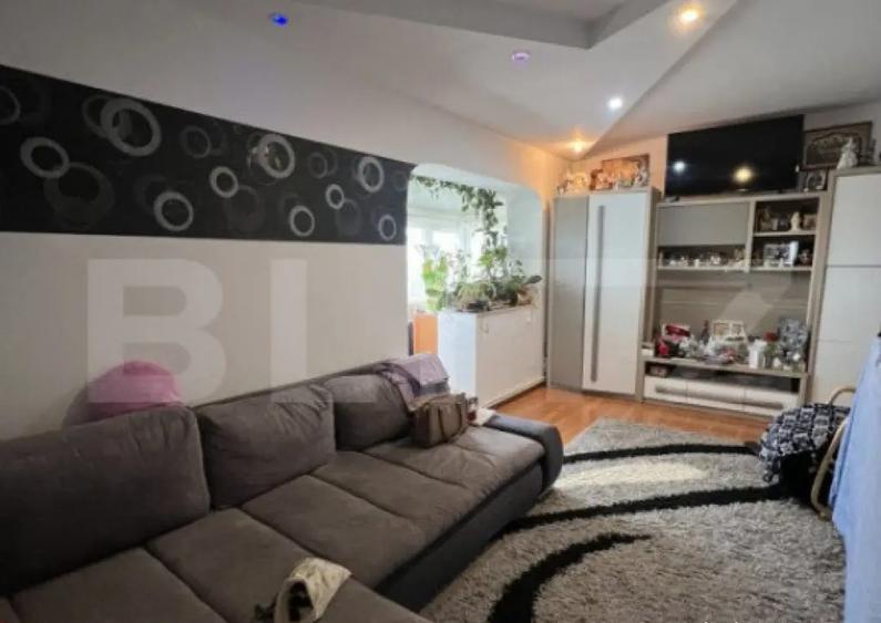 Apartament 5 camere, 2 bai, centrala proprie, cartier Obcini - 9