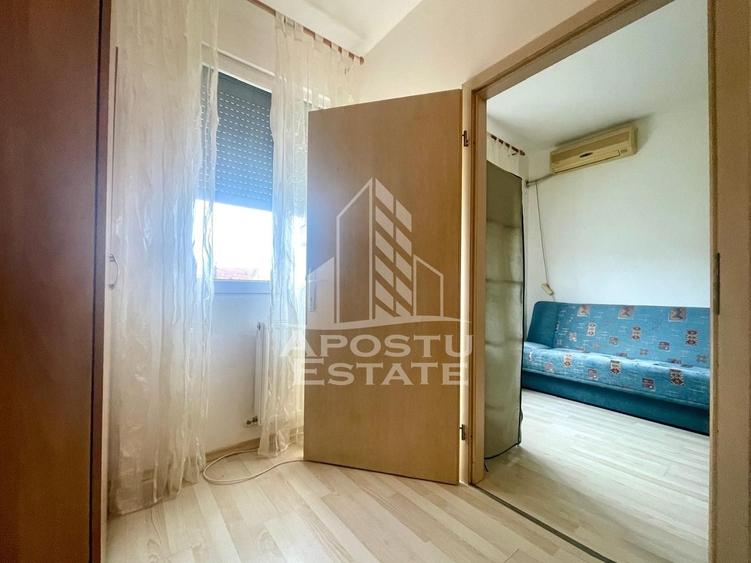 Apartament cu 2 camere semidecomandat, mobilat în Aurel Vlaicu