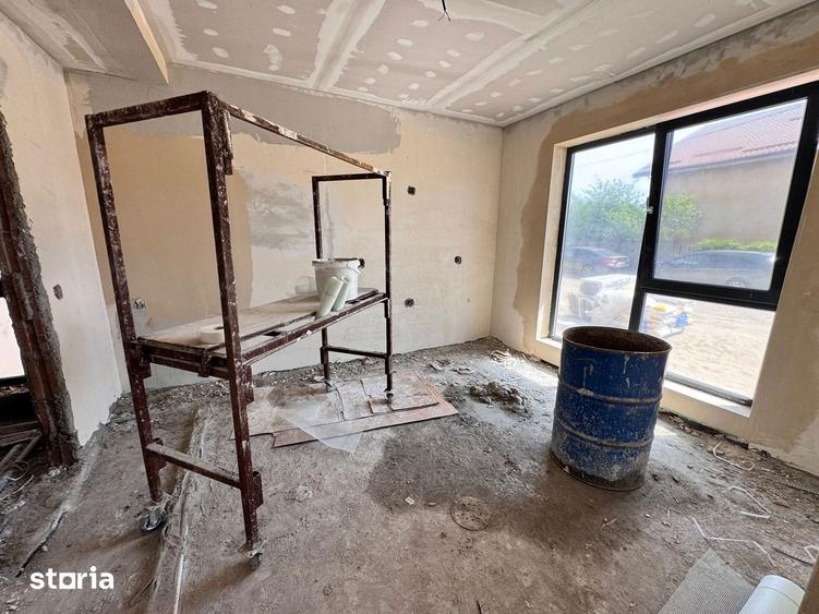 CASA INDIVIDUALA, STRADA ASFALTATA, TOATE UTILITATILE, COMISION 0% - 8