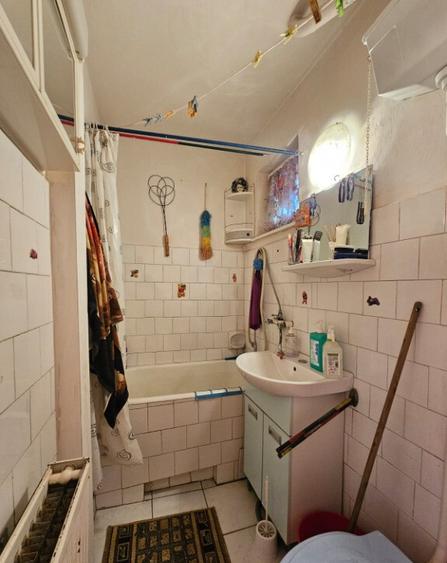 Apartament 2 camere,etaj 2 zona Dacia - 15