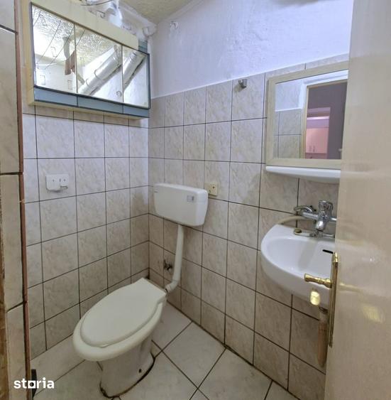 Garsonieră decomandată în Central