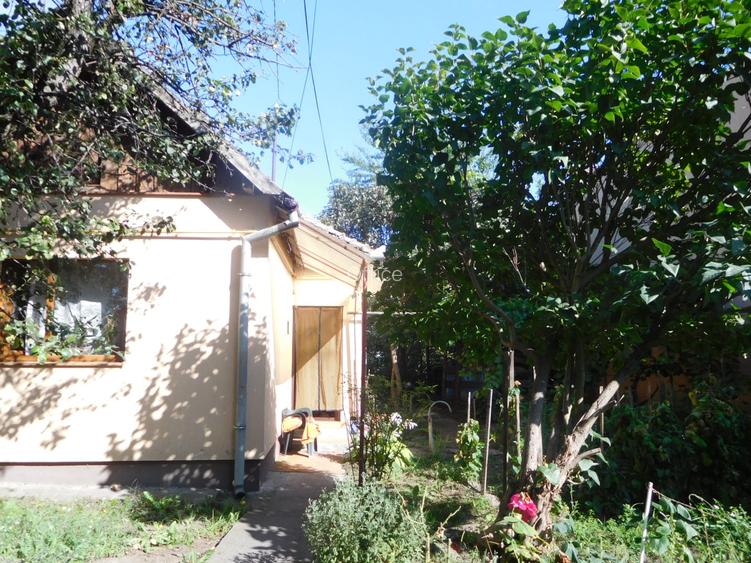 Vanzare casa individuala + teren in cart Iris