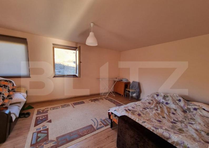 Casa individuala, 195 mp, 6300 mp teren, zona Jucu - 4